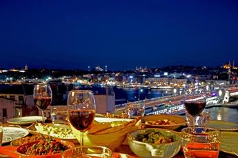 Momento Golden Horn Hotel