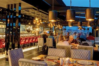 Momento Golden Horn Hotel