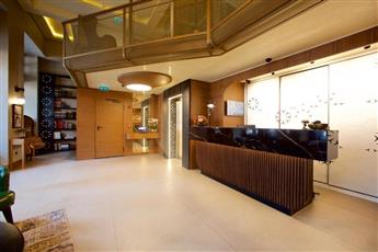 Momento Golden Horn Hotel