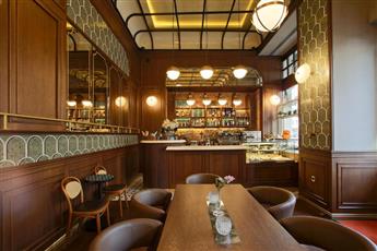 Momento Golden Horn Hotel