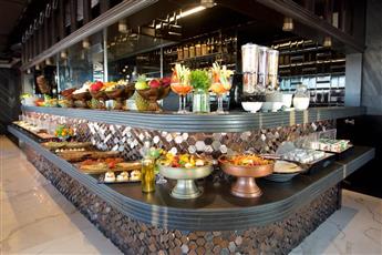 Momento Golden Horn Hotel