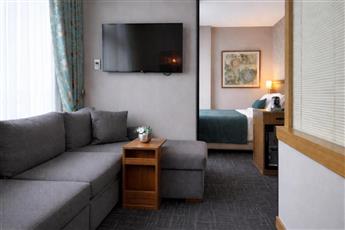 Momento Golden Horn Hotel