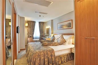 Momento Hotel Beyazit 4*