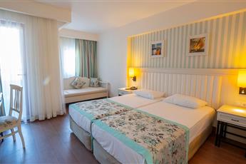 Monachus Hotel & Spa 4*