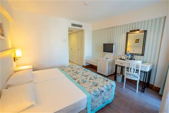 Monachus Hotel & Spa 4*