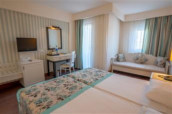Monachus Hotel & Spa 4*