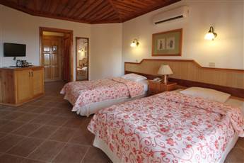 Montana Pine Resort 4*