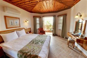 Montana Pine Resort 4*