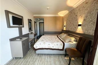 Monte Carlo Hotel
