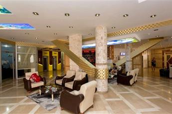 Monte Carlo Hotel