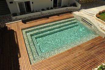 Montebello Deluxe Hotel 4*