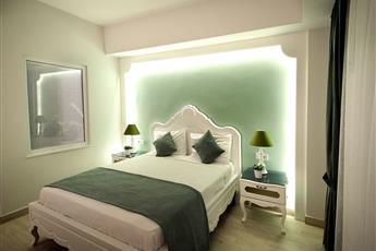 Montebello Deluxe Hotel 4*