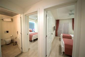 Montebello Deluxe Hotel 4*