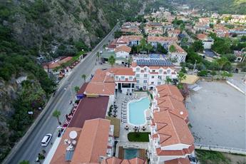 Montebello Deluxe Hotel 4*