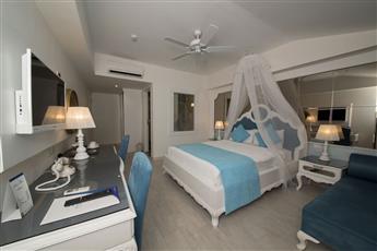 Montebello Deluxe Hotel