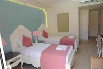 Montebello Deluxe Hotel