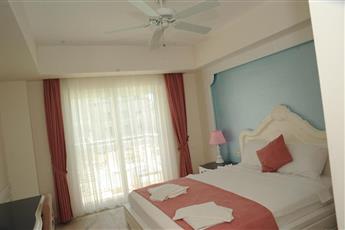 Montebello Deluxe Hotel