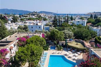 Moonshine Hotel & Suites 3*