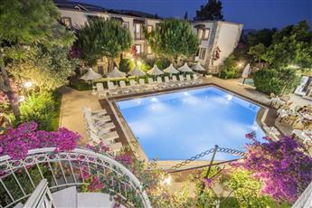 Moonshine Hotel & Suites 3*