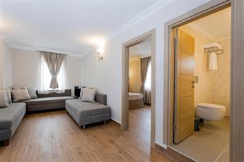 Moonshine Hotel & Suites 3*