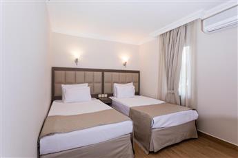 Moonshine Hotel & Suites 3*