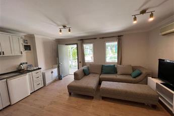 Moonshine Hotel & Suites 3*