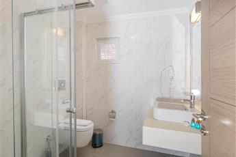 Moonshine Hotel & Suites 3*