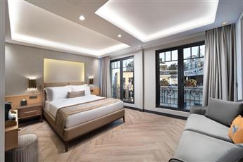 Motto By Mula Hotel 4*