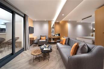 Motto By Mula Hotel 4*