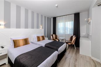 Motto Premium Hotel 4*