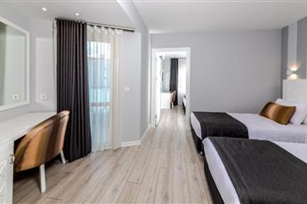 Motto Premium Hotel & Spa 4*