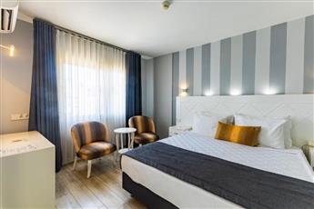 Motto Premium Hotel