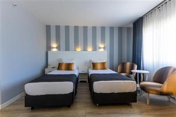 Motto Premium Hotel