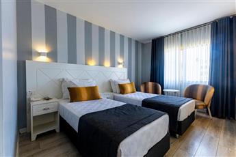 Motto Premium Hotel