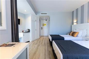 Motto Premium Hotel