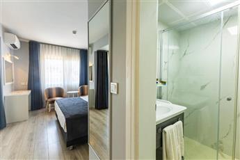 Motto Premium Hotel