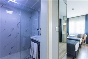 Motto Premium Hotel