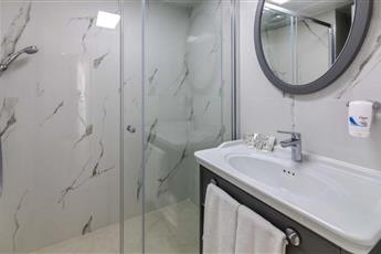 Motto Premium Hotel