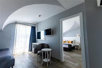 Motto Premium Hotel
