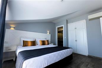 Motto Premium Hotel