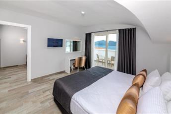 Motto Premium Hotel