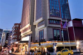 Mövenpick Hotel Istanbul Bosphorus 5*