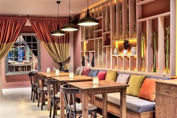 Mövenpick Hotel Istanbul Bosphorus 5*