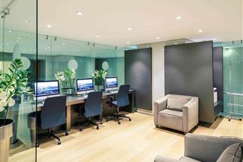 Mövenpick Hotel Istanbul Bosphorus 5*