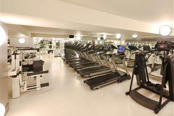 Mövenpick Hotel Istanbul Bosphorus 5*