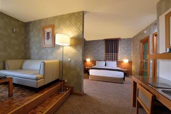 Mövenpick Hotel Istanbul Bosphorus 5*