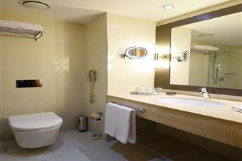 Mövenpick Hotel Istanbul Bosphorus 5*