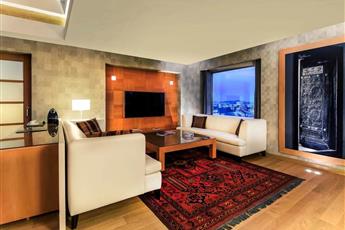 Mövenpick Hotel Istanbul Bosphorus 5*