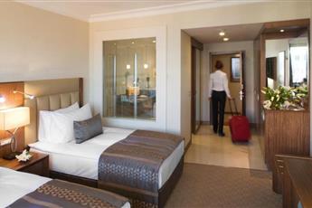 Movenpick Hotel Izmir 5*