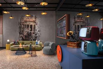 Moxy Istanbul Beyoglu 4*